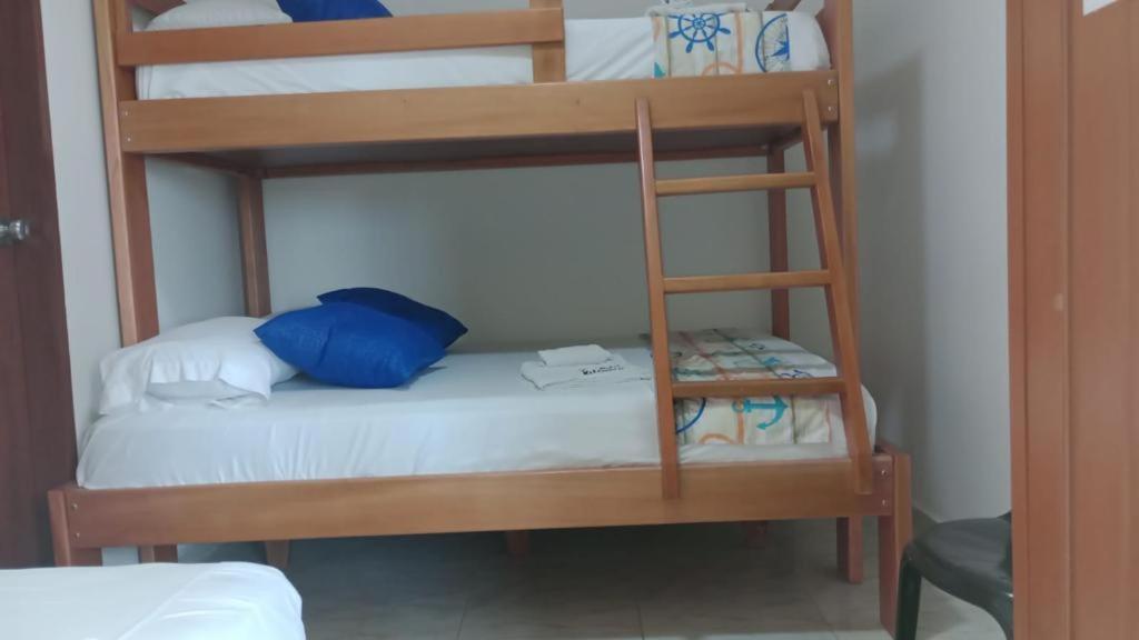 Hostal Kumbaya Santa Marta  Exterior photo